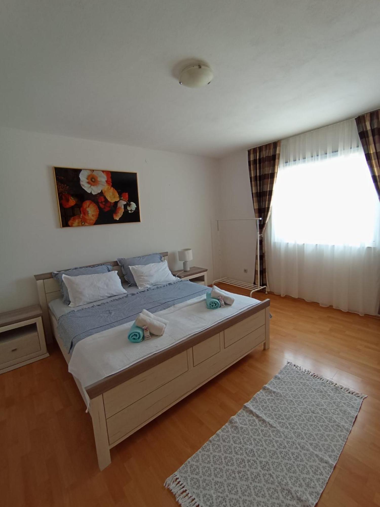 Apartment Gveric *